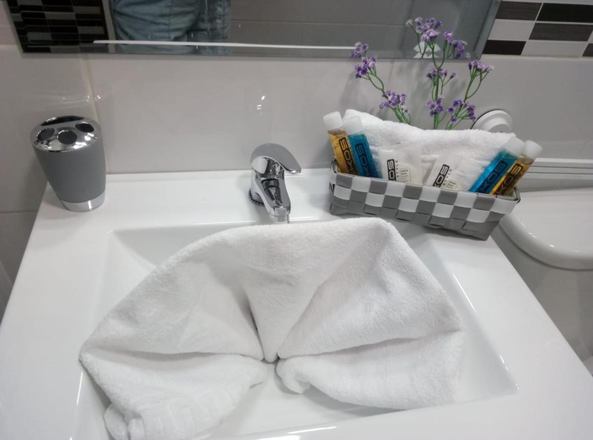 Apartament 5' Cc Yumbo San Bartolomé Eksteriør bilde